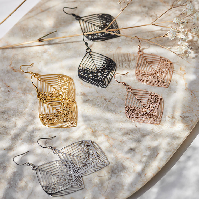 EARRINGS Orient