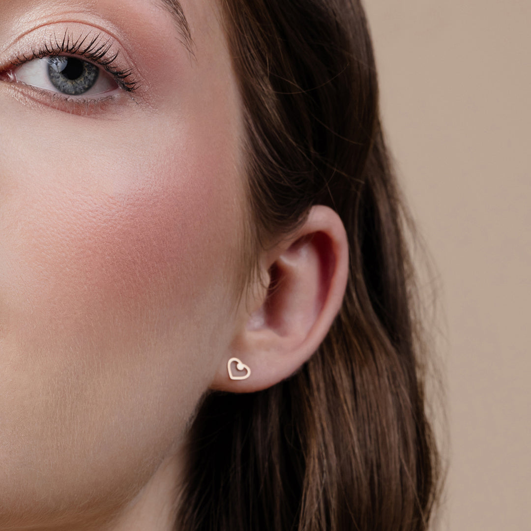 EAR STUDS heart