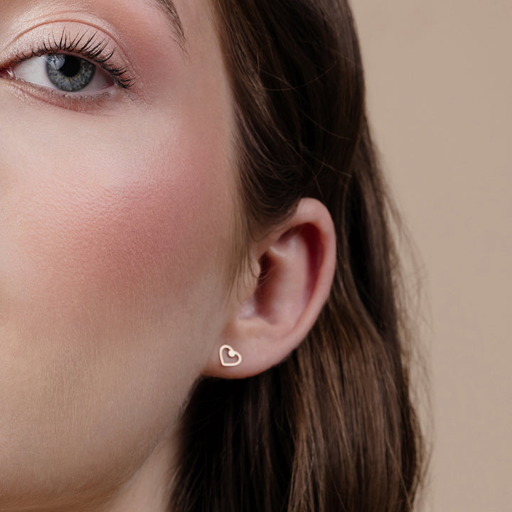 EAR STUDS heart