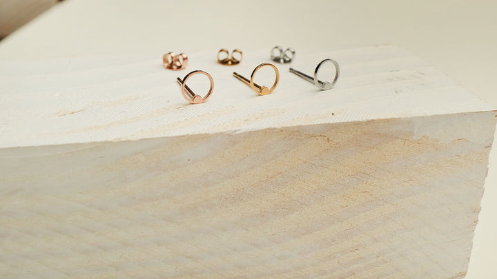 Stud earrings LOOPS