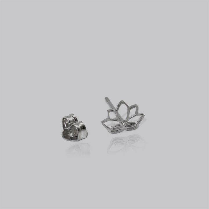 OHRSTECKER Lotusblume