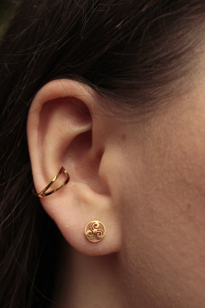 EAR STUDS Triskele
