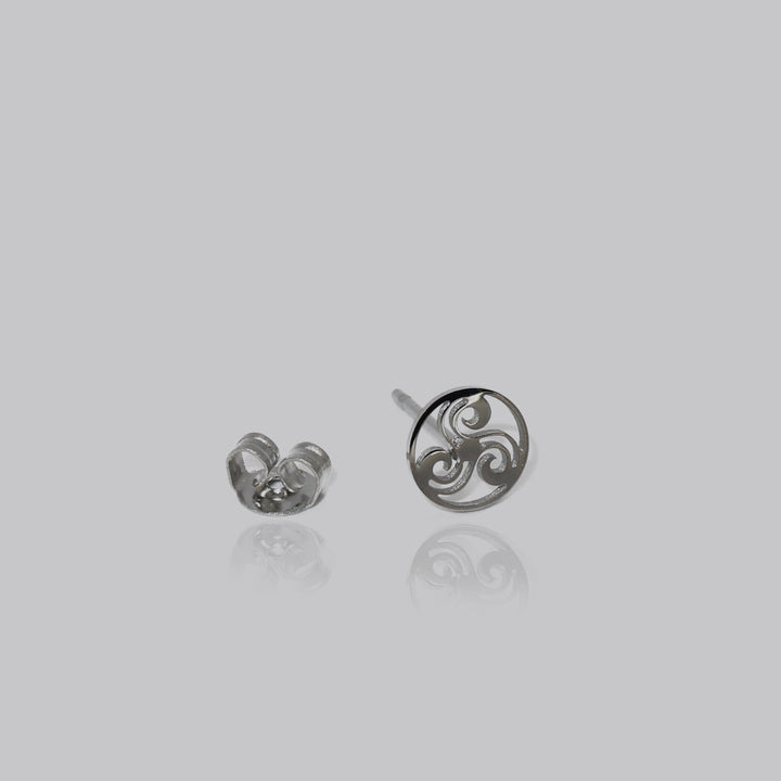 EAR STUDS Triskele