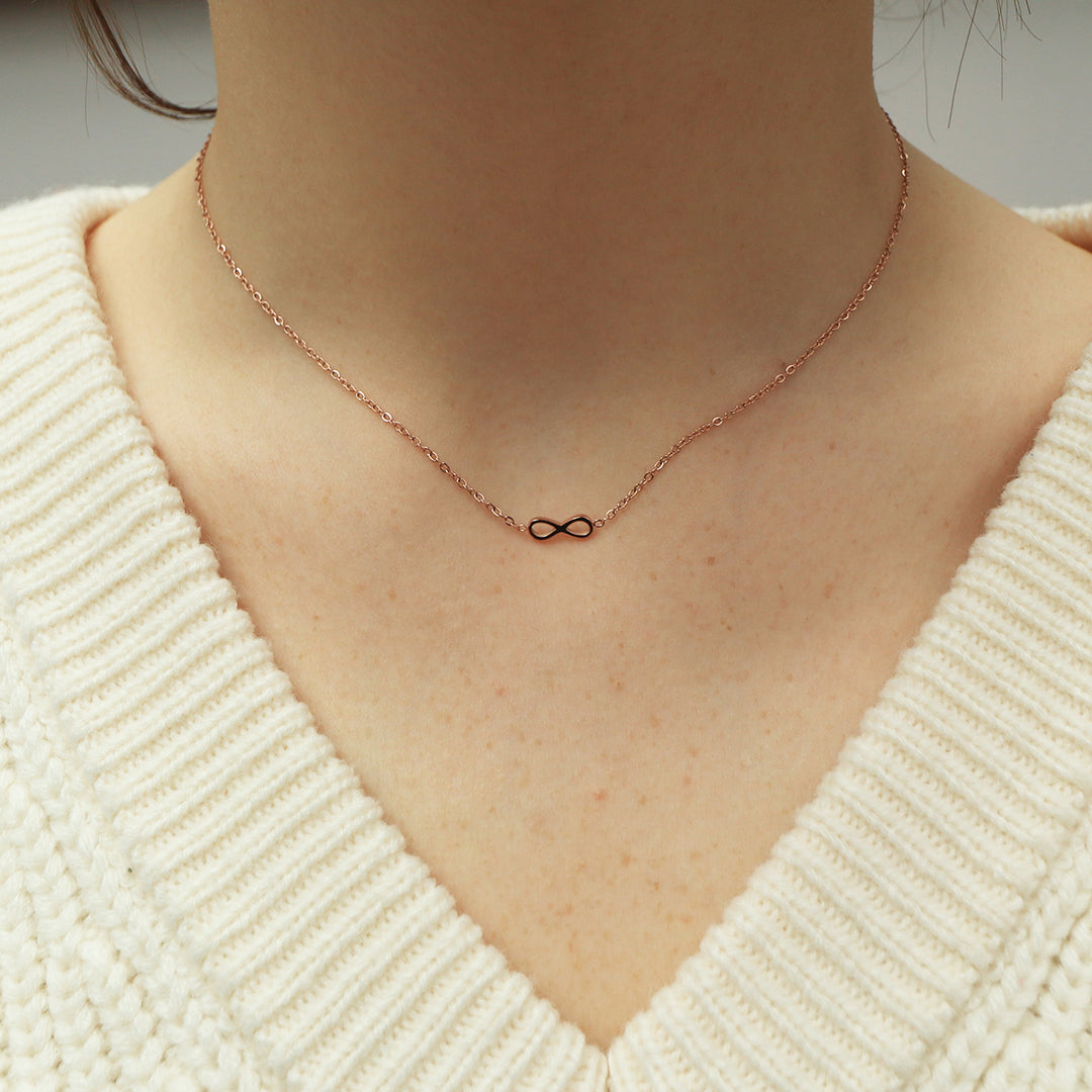 NECKLACE Infinity