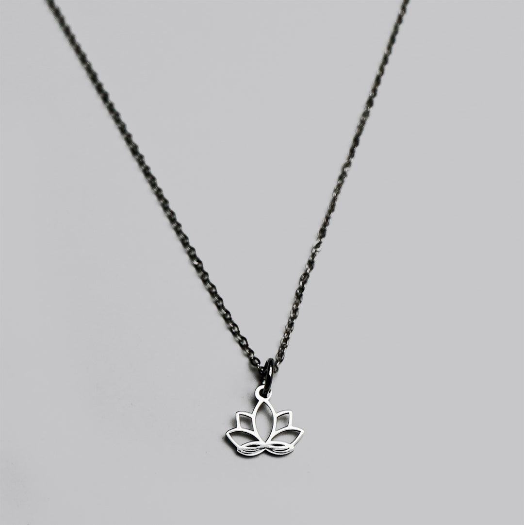 HALSKETTE Lotusblume