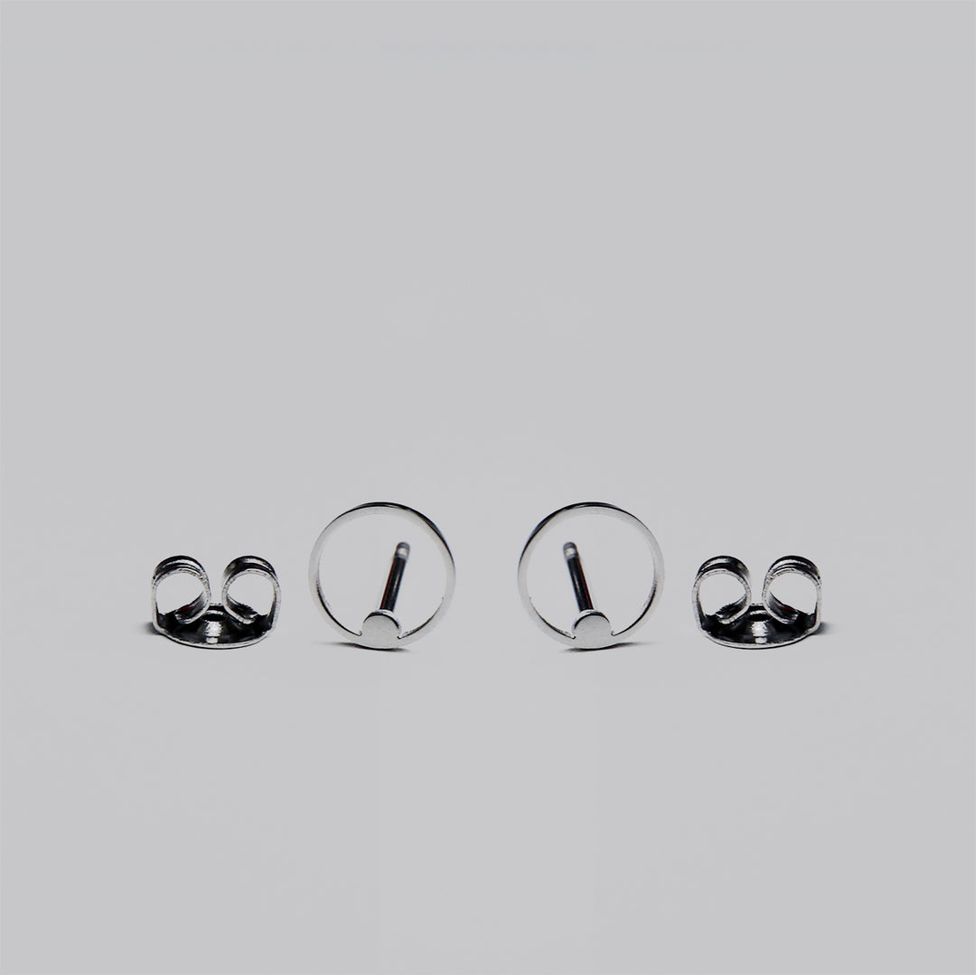 Stud earrings LOOPS